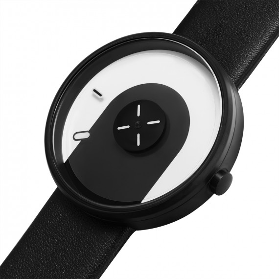 
									Projects Watch OVERLAP Black Leather 