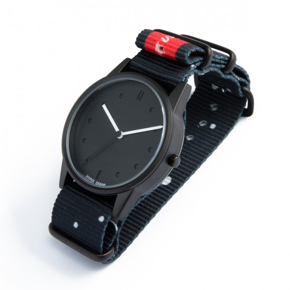 
									Hypergrand Watch 01NATO - All Black Snowbeat 38mm 
