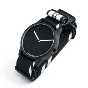 
									Hypergrand Watch 01NATO - All Black Tag 38mm
